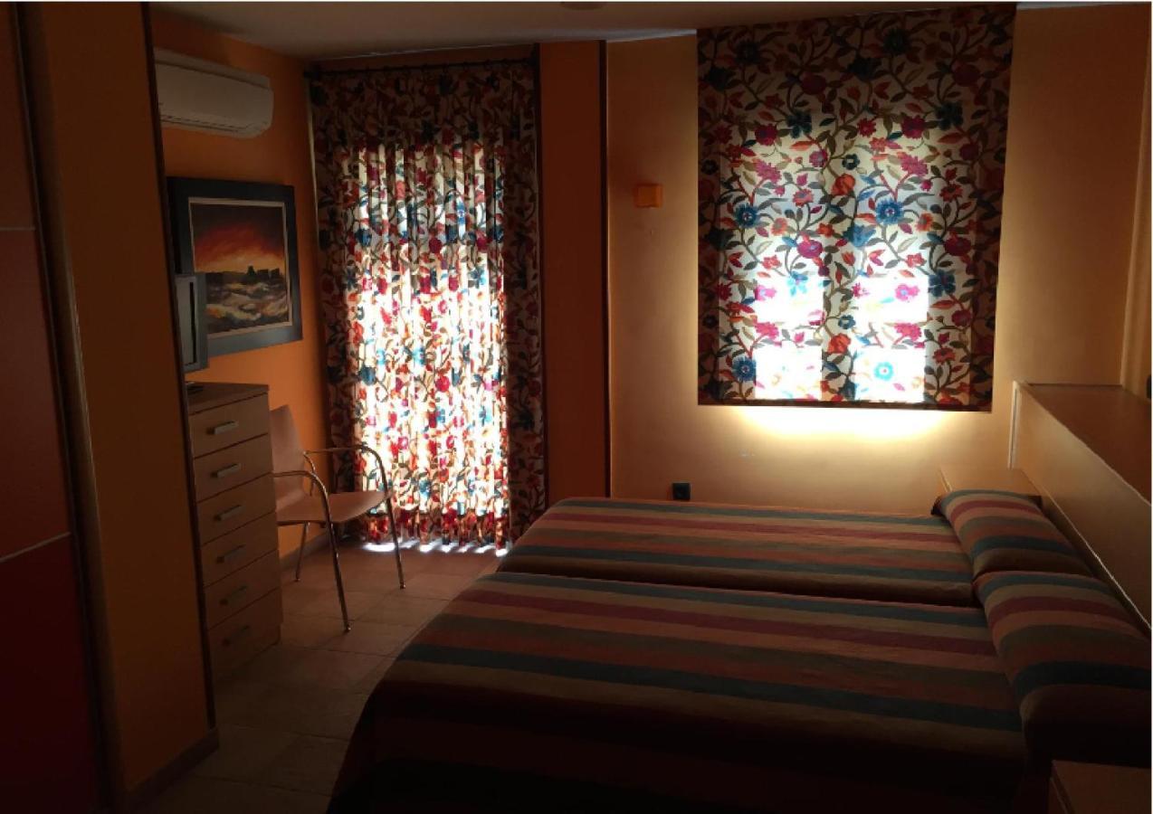 El Soportal De Uceda Hotel Bagian luar foto